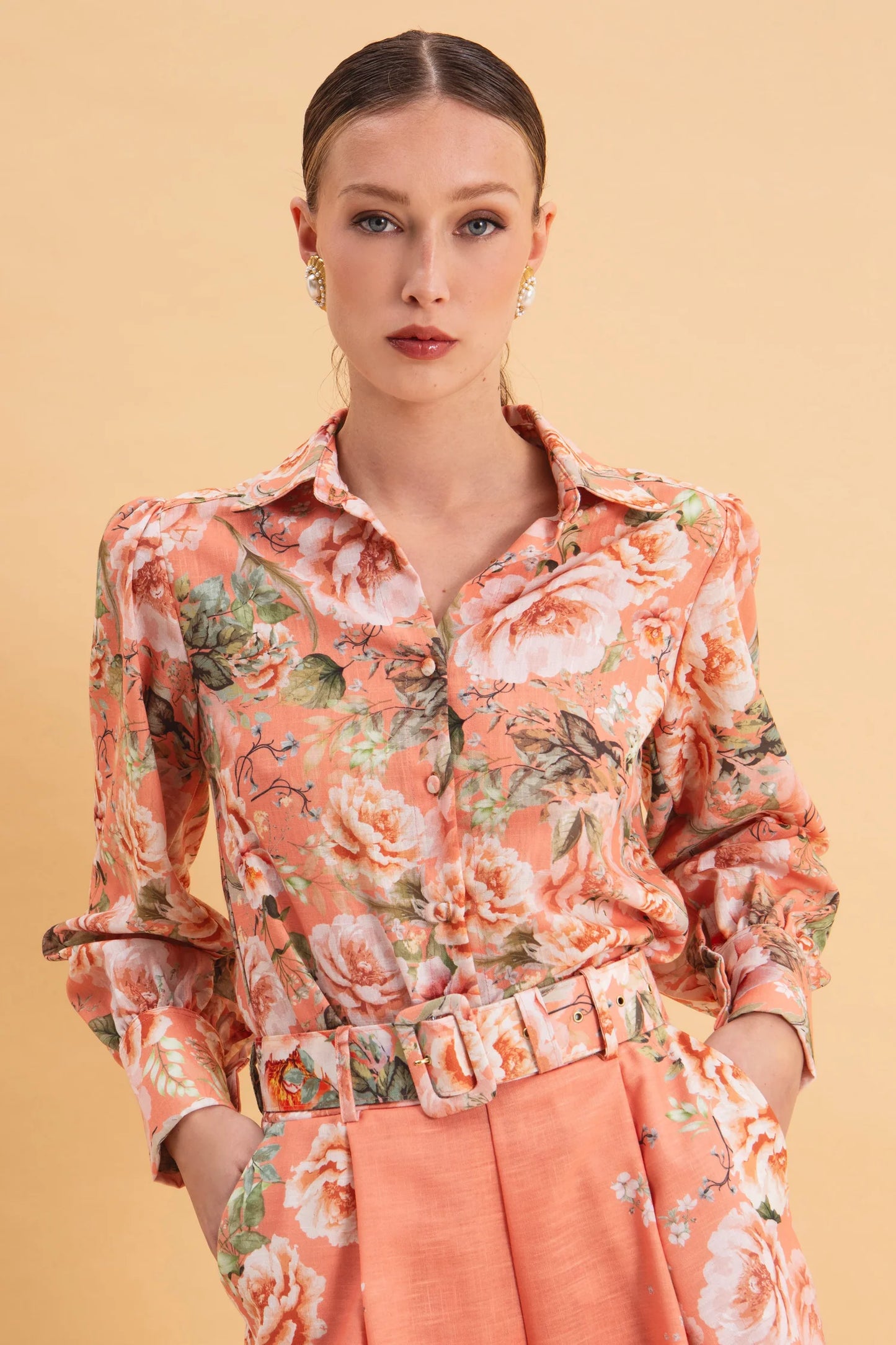 EVELEYA PEACH POETRY HIGH WAISTED LINEN SHORTS WITH BELT