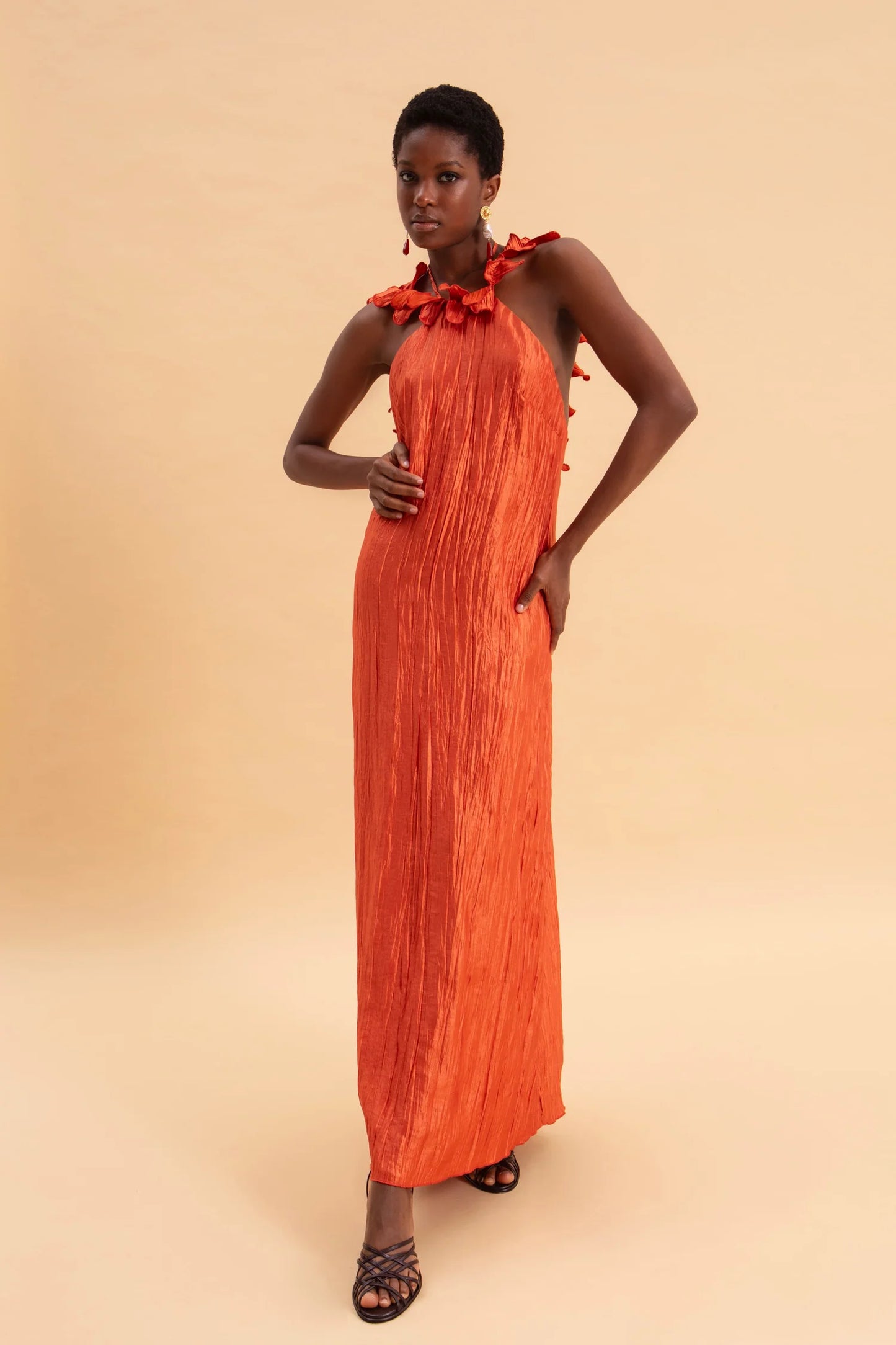 EVELEYA GOLDEN HOUR MAXI SHIMMERING PLEATED DRESS