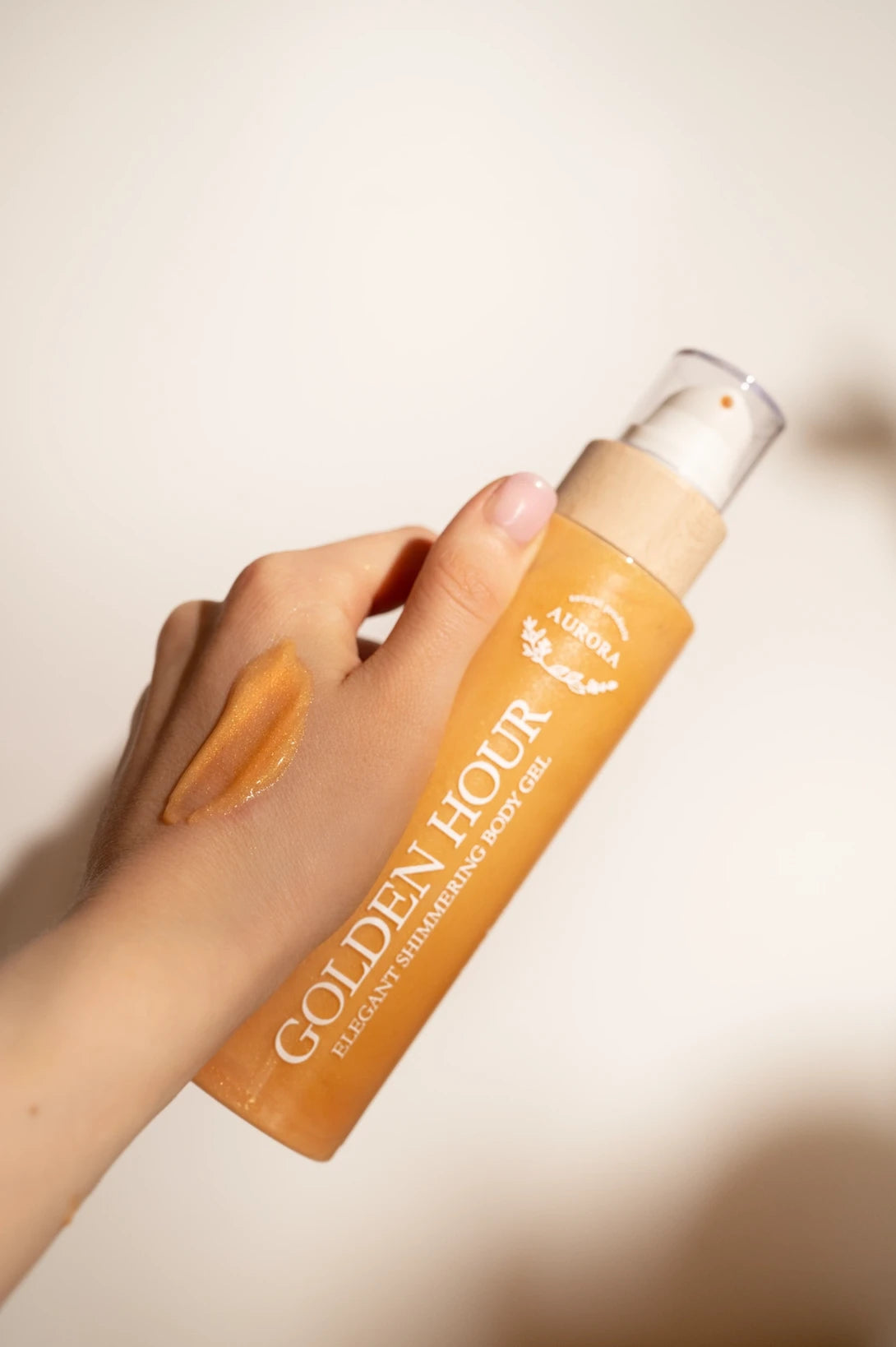 GOLDEN HOUR SHIMMERING BODY GEL, 250 ML AURORA