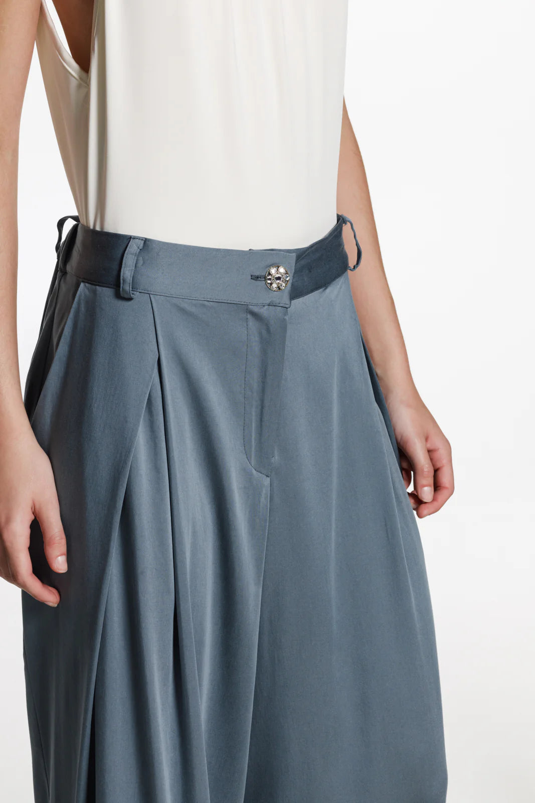 THE JERKINS CHESMU PANTS STONE BLUE